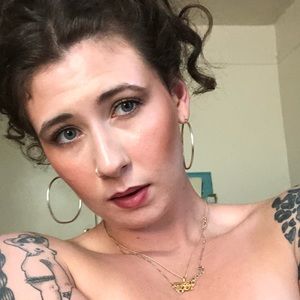 Meet your Posher, Carson